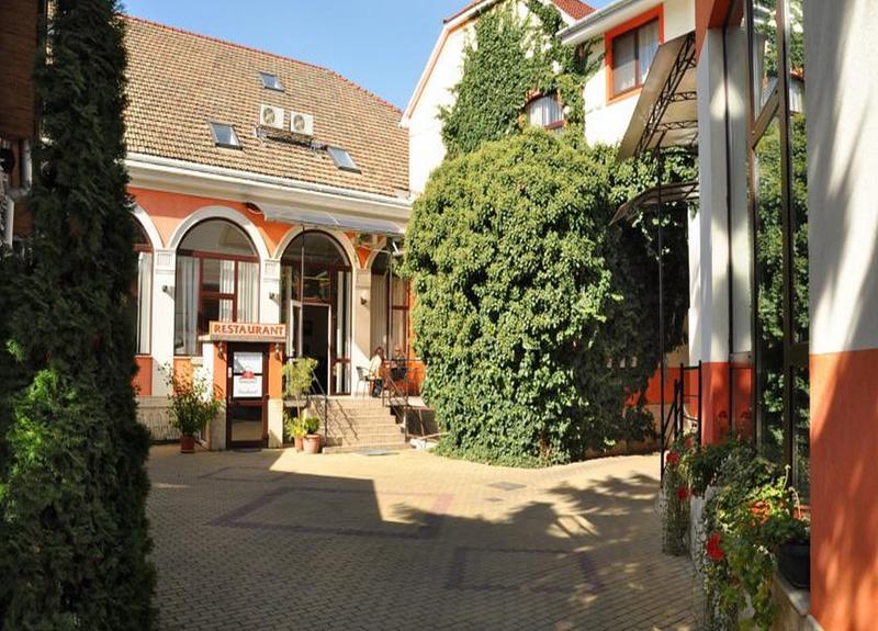Hotel Cardinal Satu Mare Exterior foto