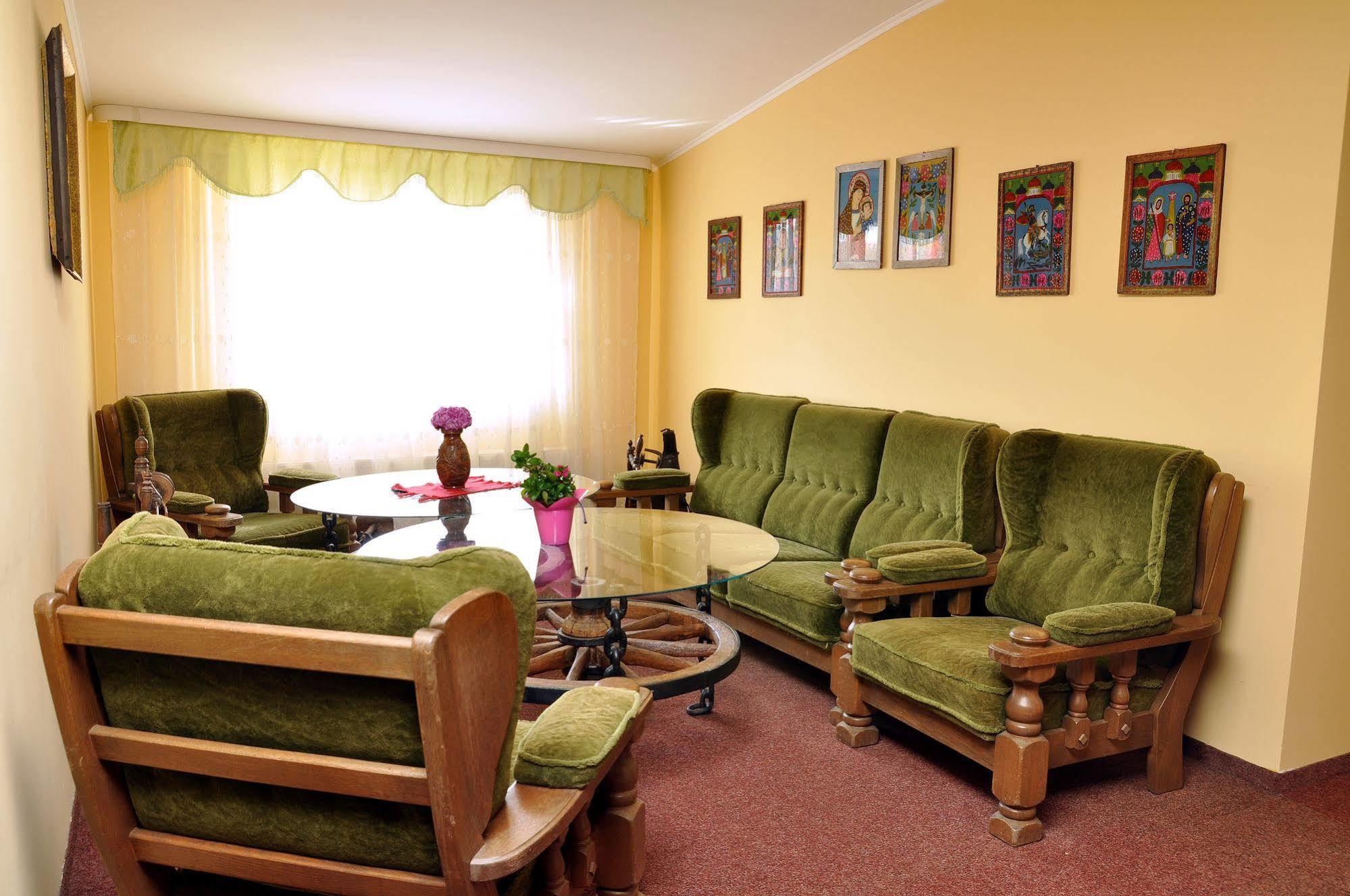 Hotel Cardinal Satu Mare Exterior foto