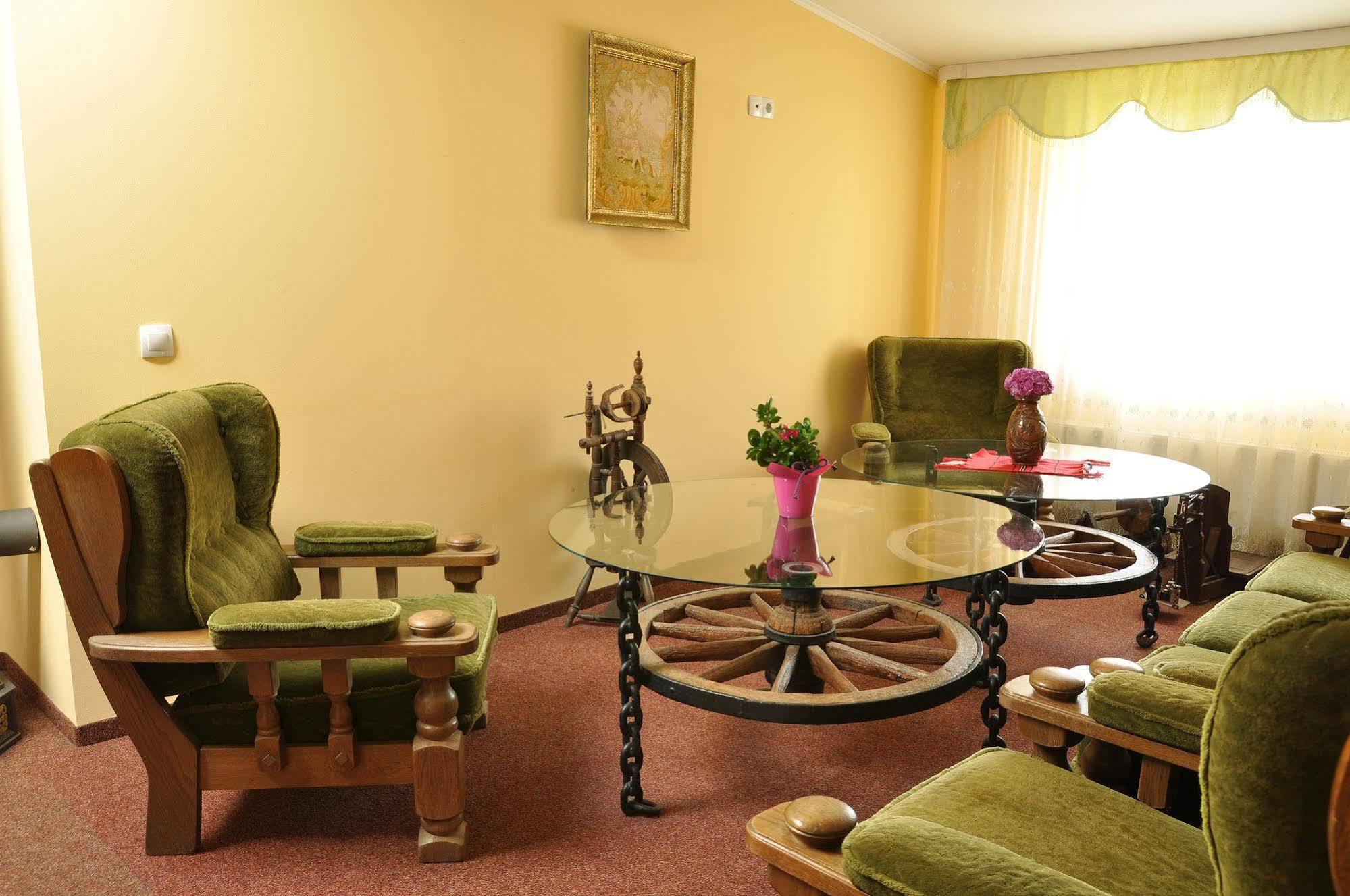 Hotel Cardinal Satu Mare Exterior foto